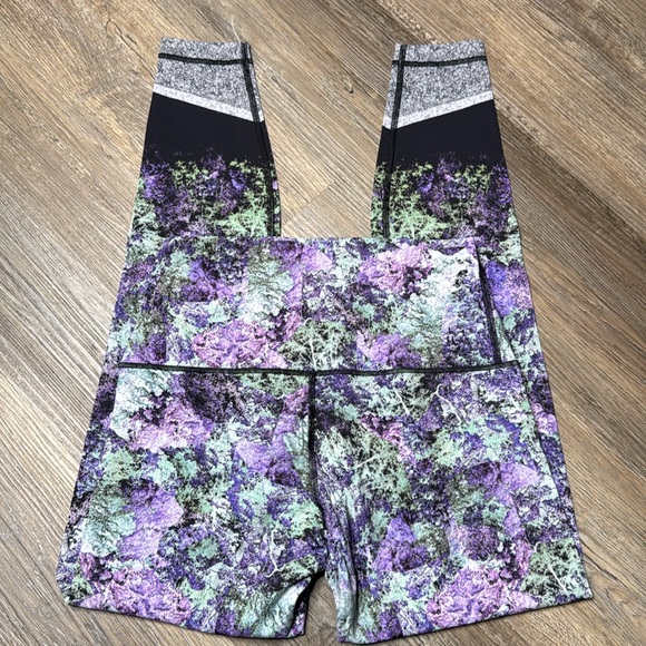 LULULEMON | Wunder Under Hi Rise Tight 28" size 10 - Picture 4 of 7